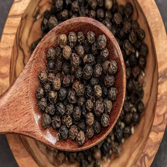 natural-black-pepper-2.webp