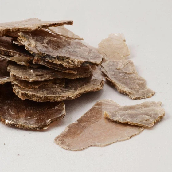 muscovite-mica-scrap-2.webp