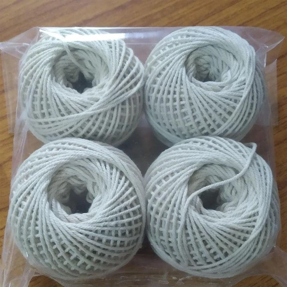 plain-cotton-yarn-ball-2.webp