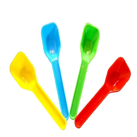 kitchenware-plastic-spoon-2.webp