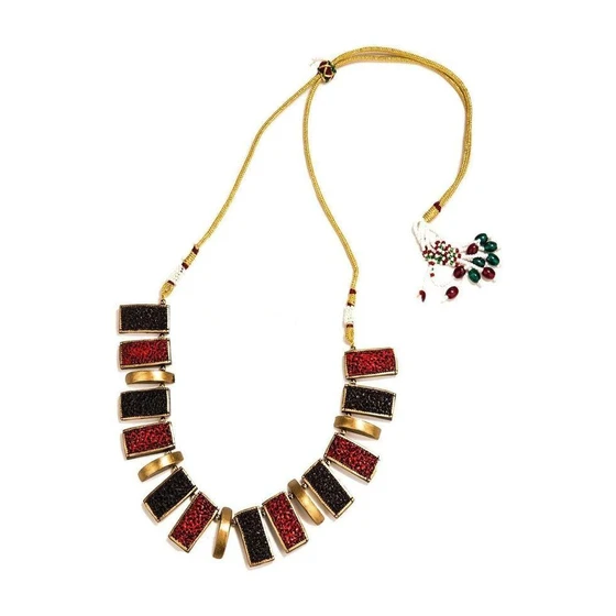 terracotta-necklace-set-2.webp