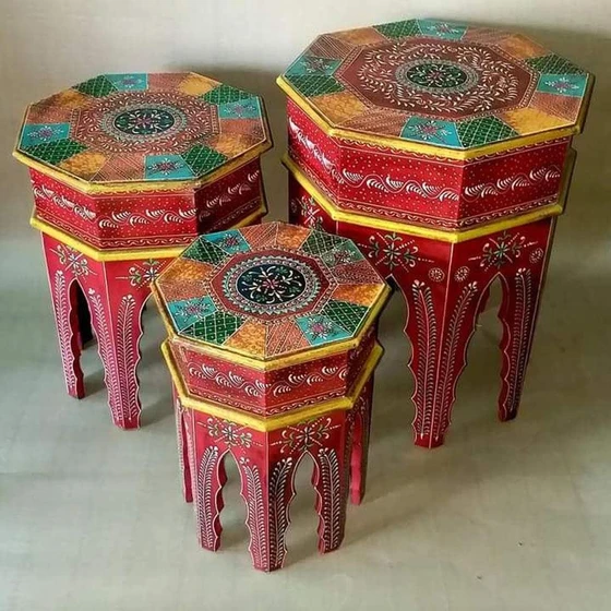 painted-wooden-stool-set-2.webp