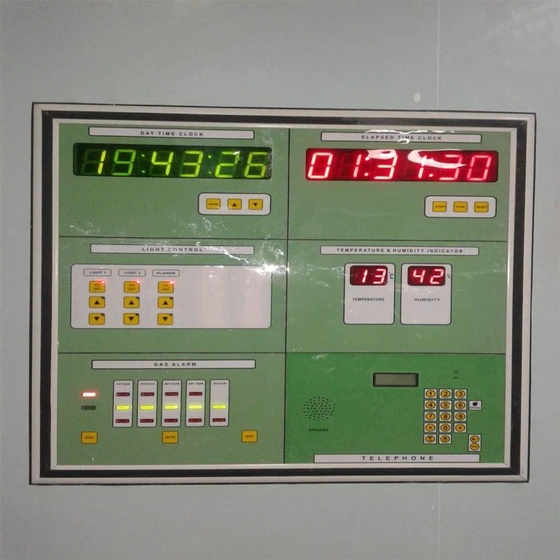 control-steel-surgeon-panel-2.webp