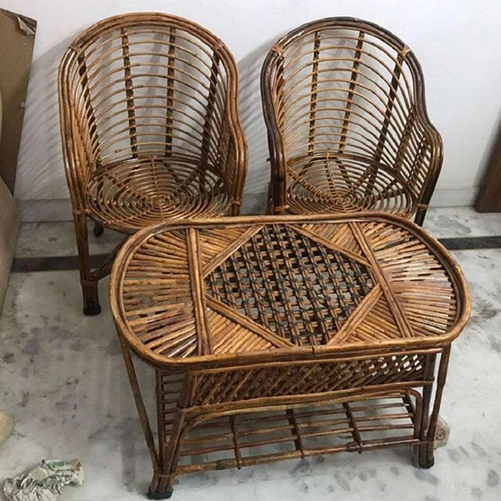 antique-cane-chairs-1.webp