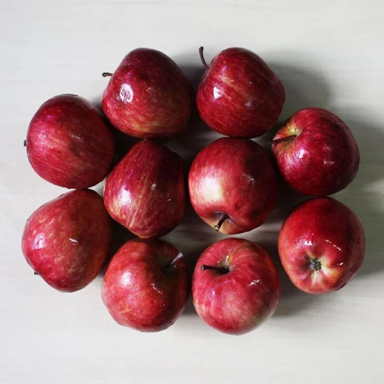 delicious-apple-fruit-1.webp