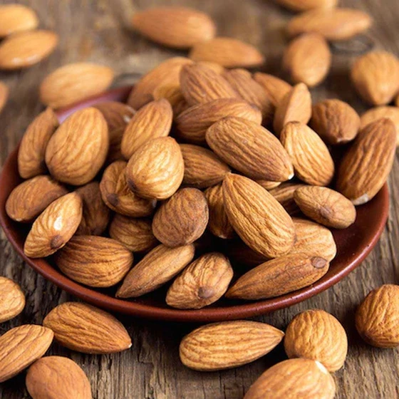 organic-almond-nuts-2.webp