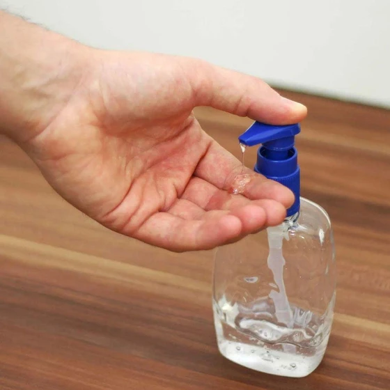 hand-sanitizer-gel-2.webp