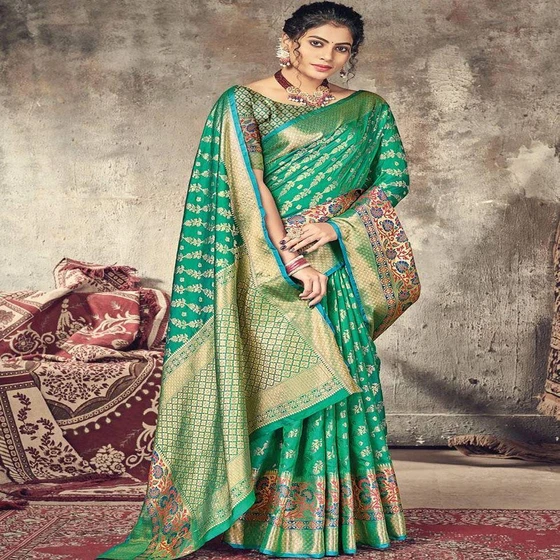 border-jacquard-saree-2.webp