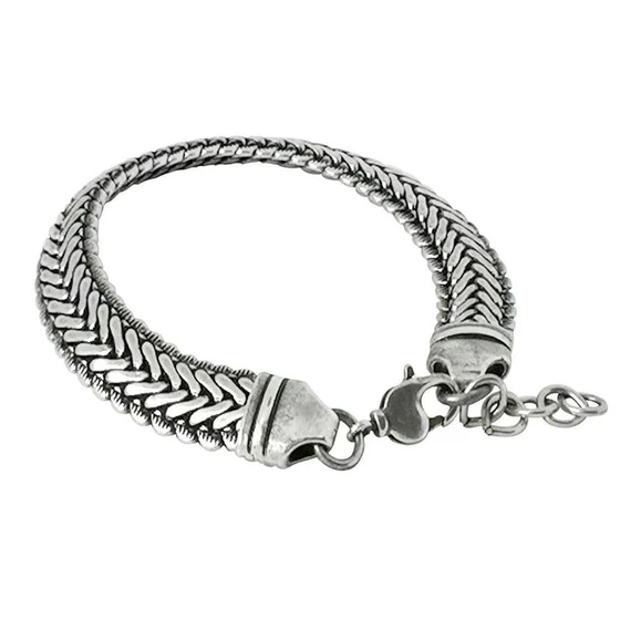 ossacion-silver-bracelet-2.webp