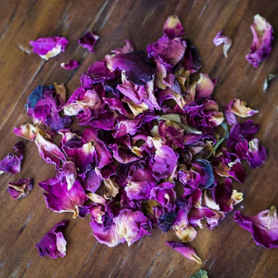 herbal-raw-rose-2.webp