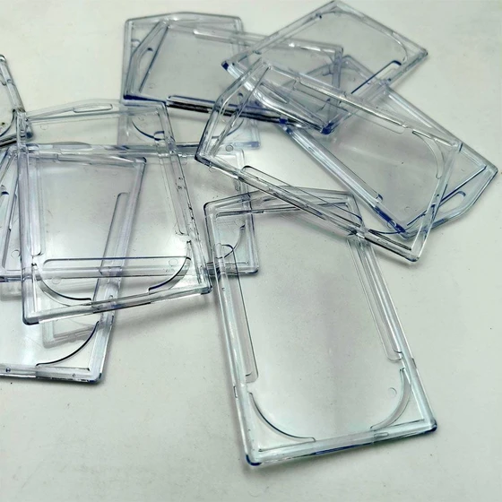 acrylic-id-card-holder-1.webp