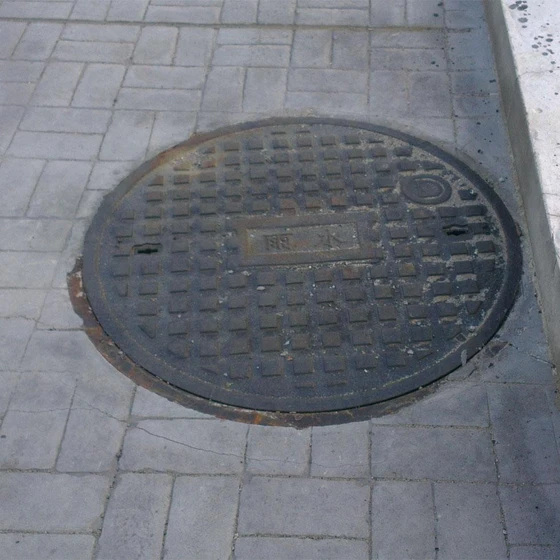 circular-manhole-cover-1.webp