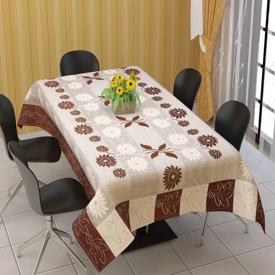 table-attractive-cover-2.webp