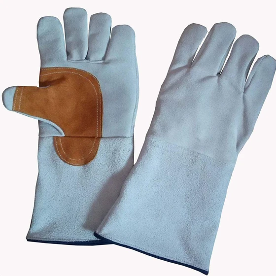 welding-hand-gloves-1.webp