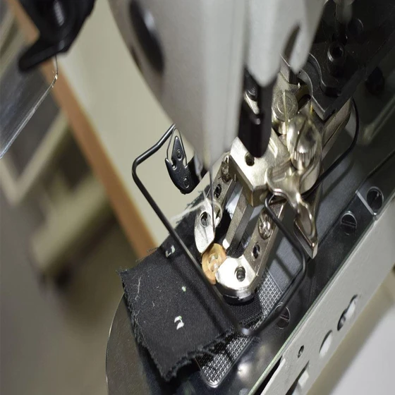 button-sewing-machines-2.webp