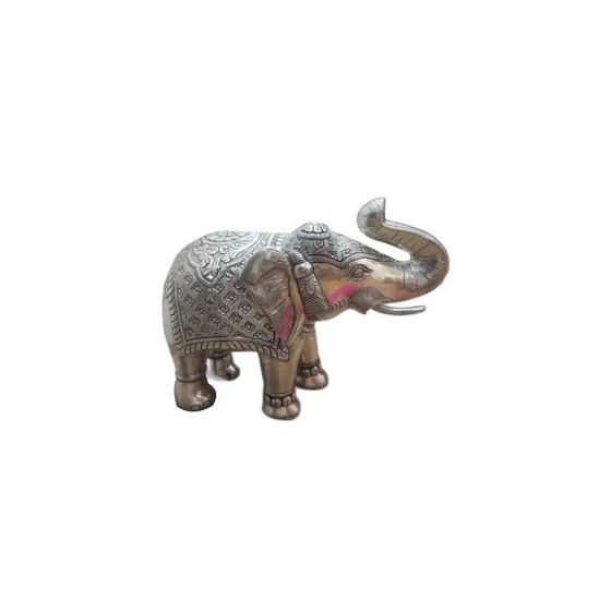 german-elephants-statues-2.webp