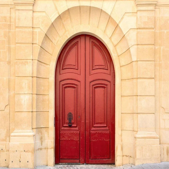 red-door-skin-2.webp