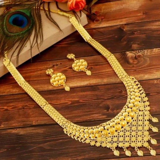 gold-jewellery-2.webp