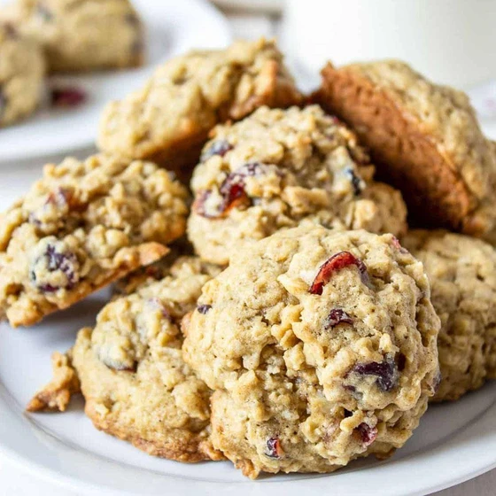 oatmeal-cranberry-cookies-1.webp