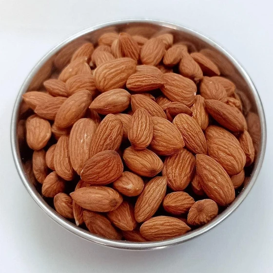 almond-organic-nuts-1.webp