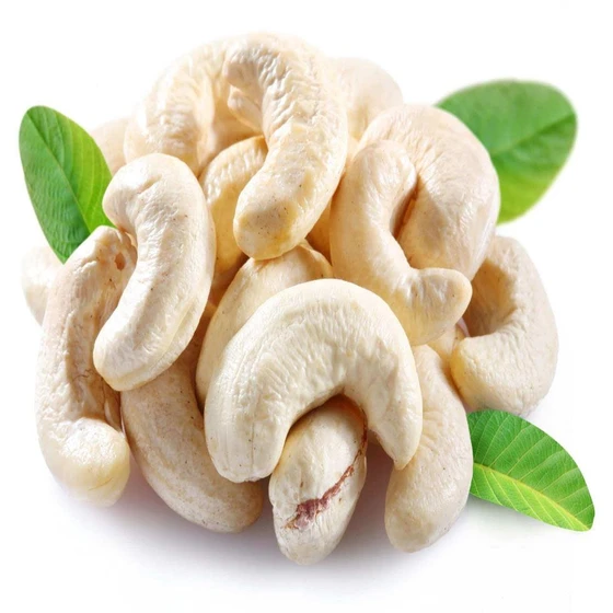 cashew-organic-nuts-1.webp