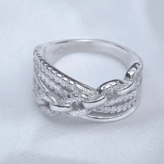 unique-sterling-silver-ring-1.webp
