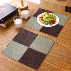 Square Mats Table