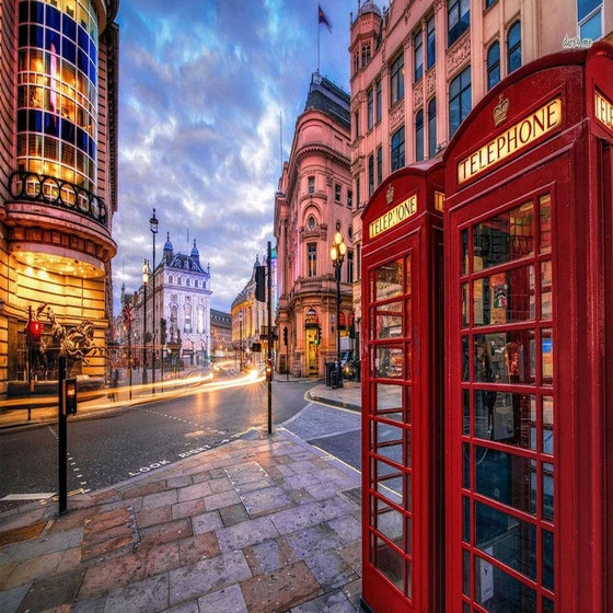 london-wallpaper-2.webp