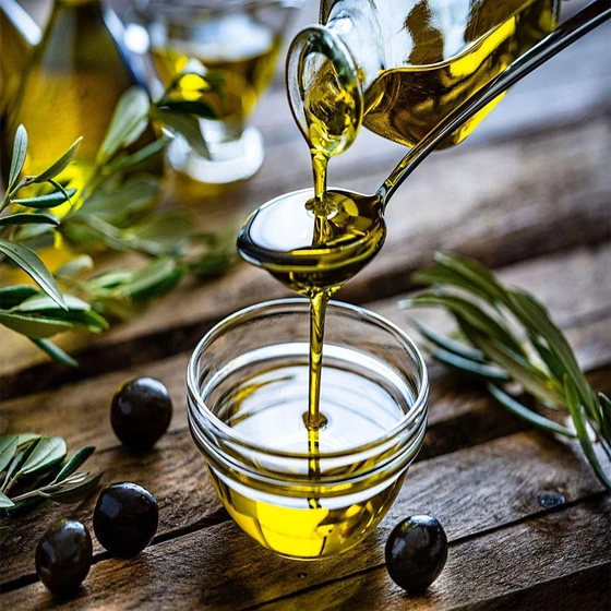 organic-olive-oil-1.webp