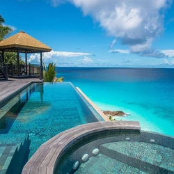 Luxury Swimming Pool