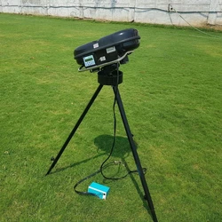 Leverage Cricket Bowling Machine
