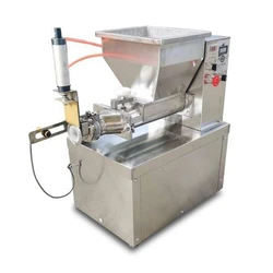 Dough Extruder Machine