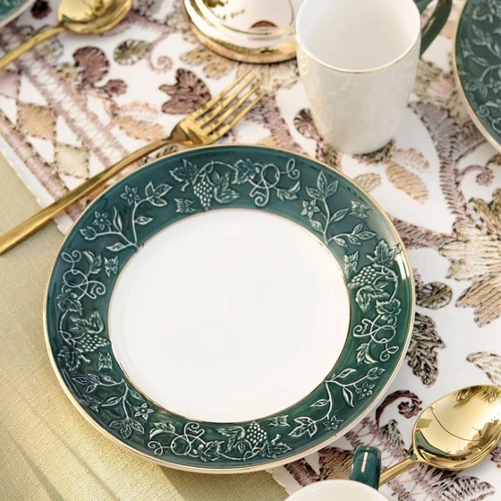 fancy-dinner-plate-2.webp