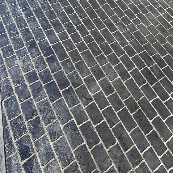 concrete-black-cobbles-2.webp