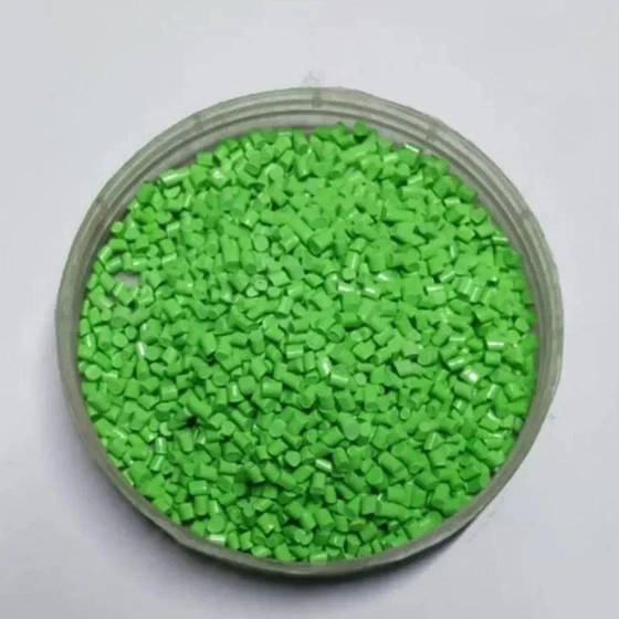 green-polycarbonate-granule-2.webp
