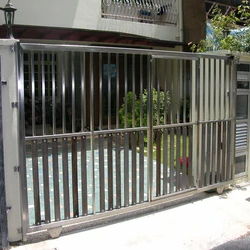 Stainless Steel Sliding Gates, Rust resistance