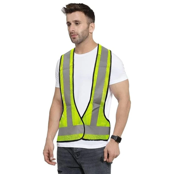 sleeveless-reflective-safety-jacket-1.webp