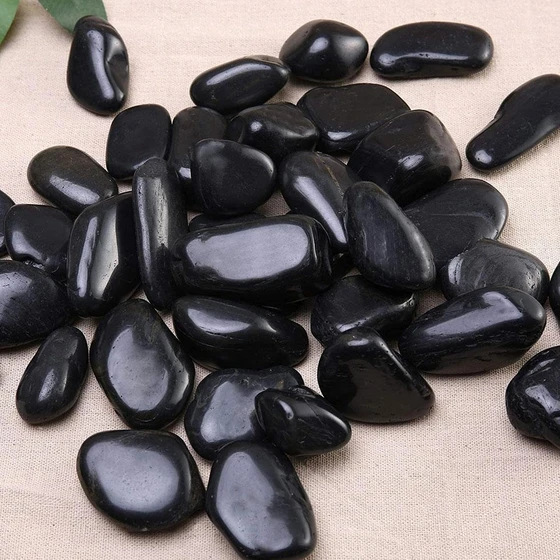 pebbles-black-stones-1.webp