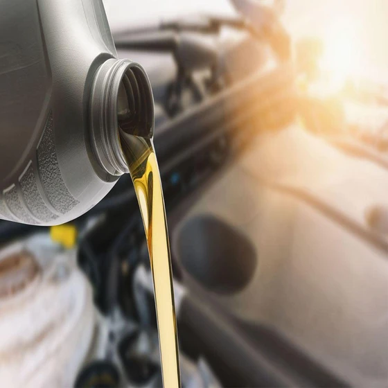 automotive-engine-oil-2.webp