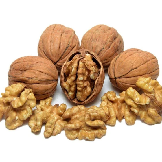 brown-chile-walnuts.webp