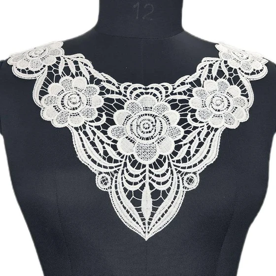 embroidered-neck-laces-1.webp