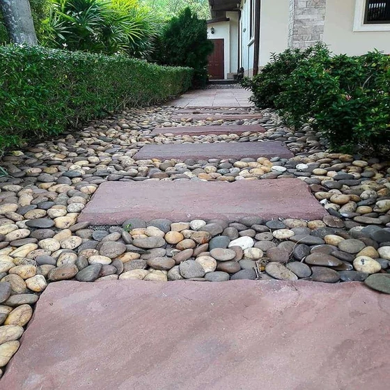 garden-pebble-stone-1.webp