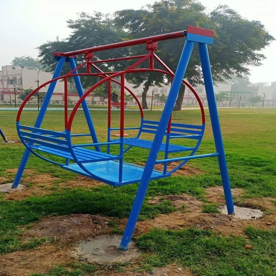 swing-play-equipment-2.webp