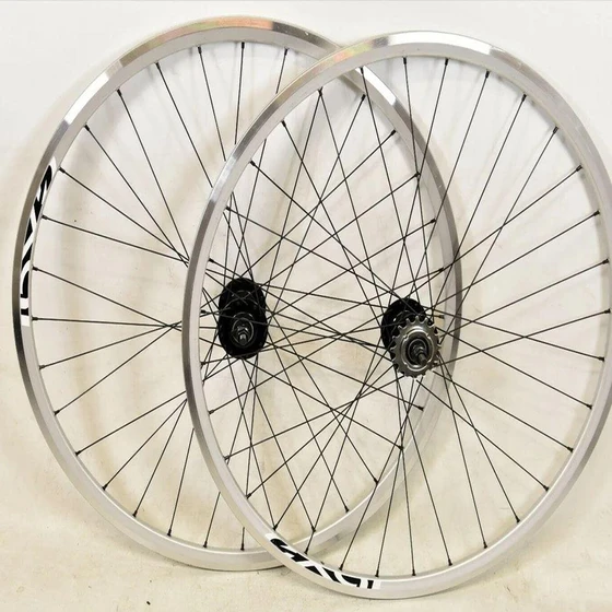 silver-bicycle-spokes-2.webp