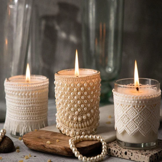 wax-scented-candle-2.webp