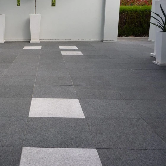 granite-outdoor-tiles1-1.webp