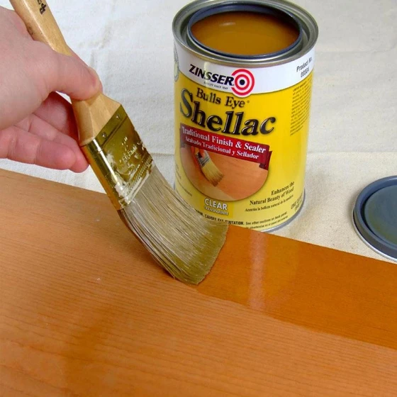 wooden-varnish-paints-2.webp