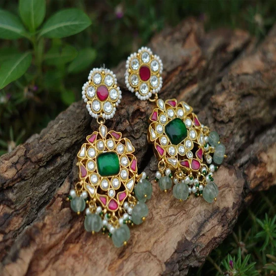 kundan-polki-earrings-1.webp