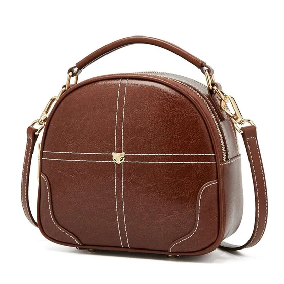 leather-ladies-bag-2.webp