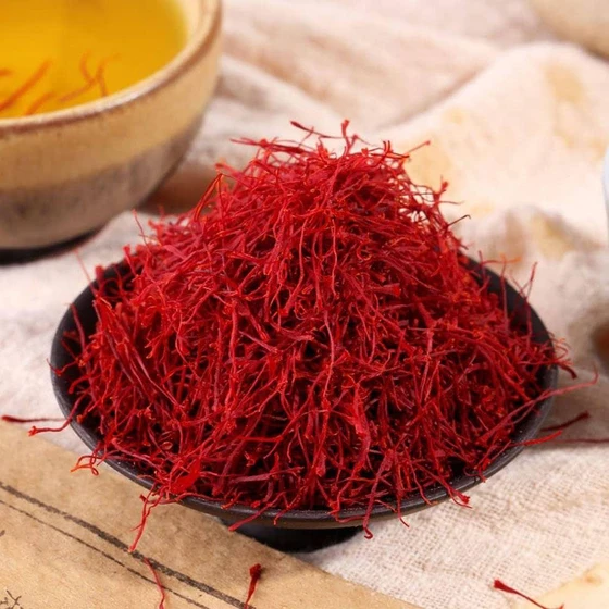 natural-dried-saffron-1.webp